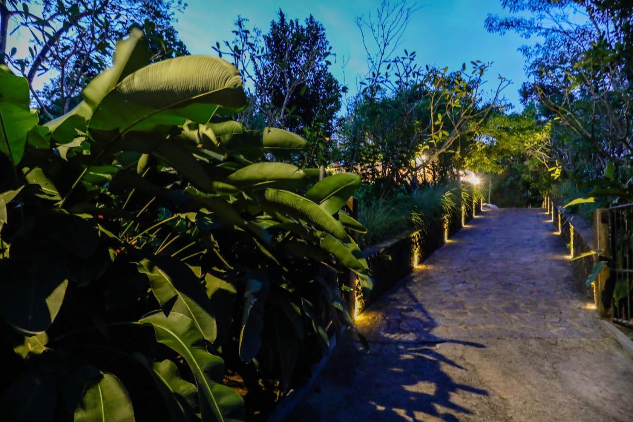 Hotel Tranquilisle Kandy Exterior foto